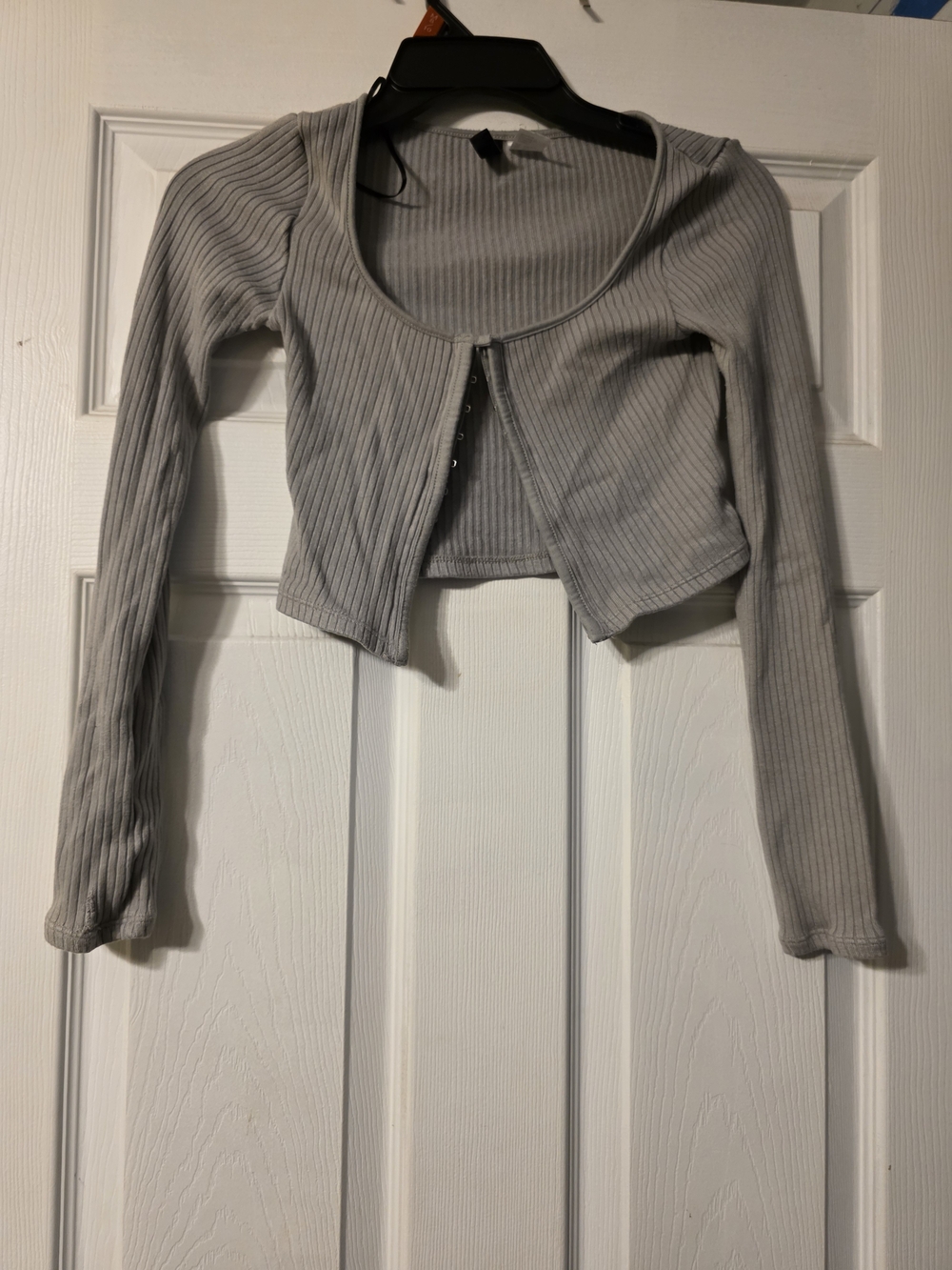 Divided Ribbed Cropped Cardigan - Light Gray